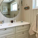 Cozy With Fjord Views On Vakantiehuis *