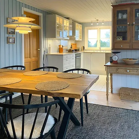Cozy With Fjord Views On * Fur