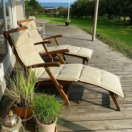 Дом отдыха Cozy With Fjord Views On