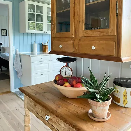 Cozy With Fjord Views On Дом отдыха Фюр