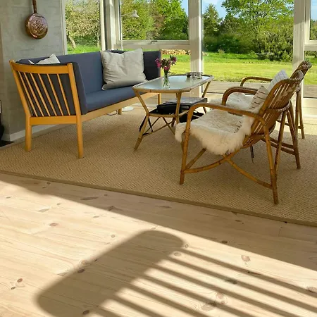Cozy With Fjord Views On Фюр