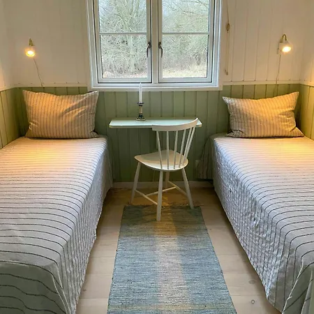 Дом отдыха Cozy With Fjord Views On
